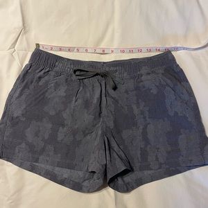 M  Title Nine scout rip stop shorts